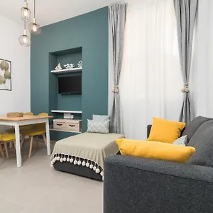 Apartment Homes Alice Valentin, Malaga