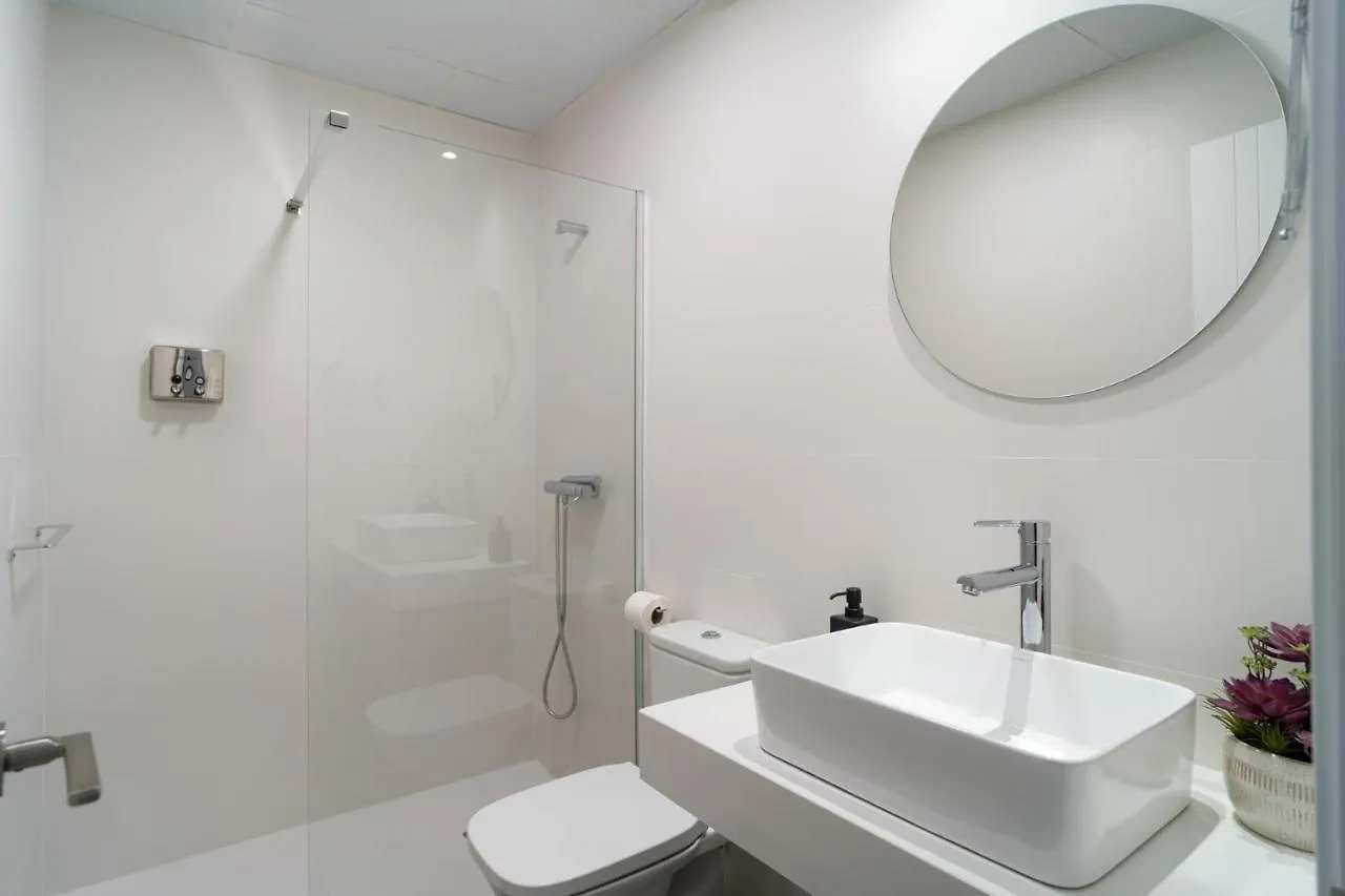 Aac Malaga - Apartamento Muy Comodo Y Bien Comunicado, A 1,3Km Del Centro 0*,  Hiszpania